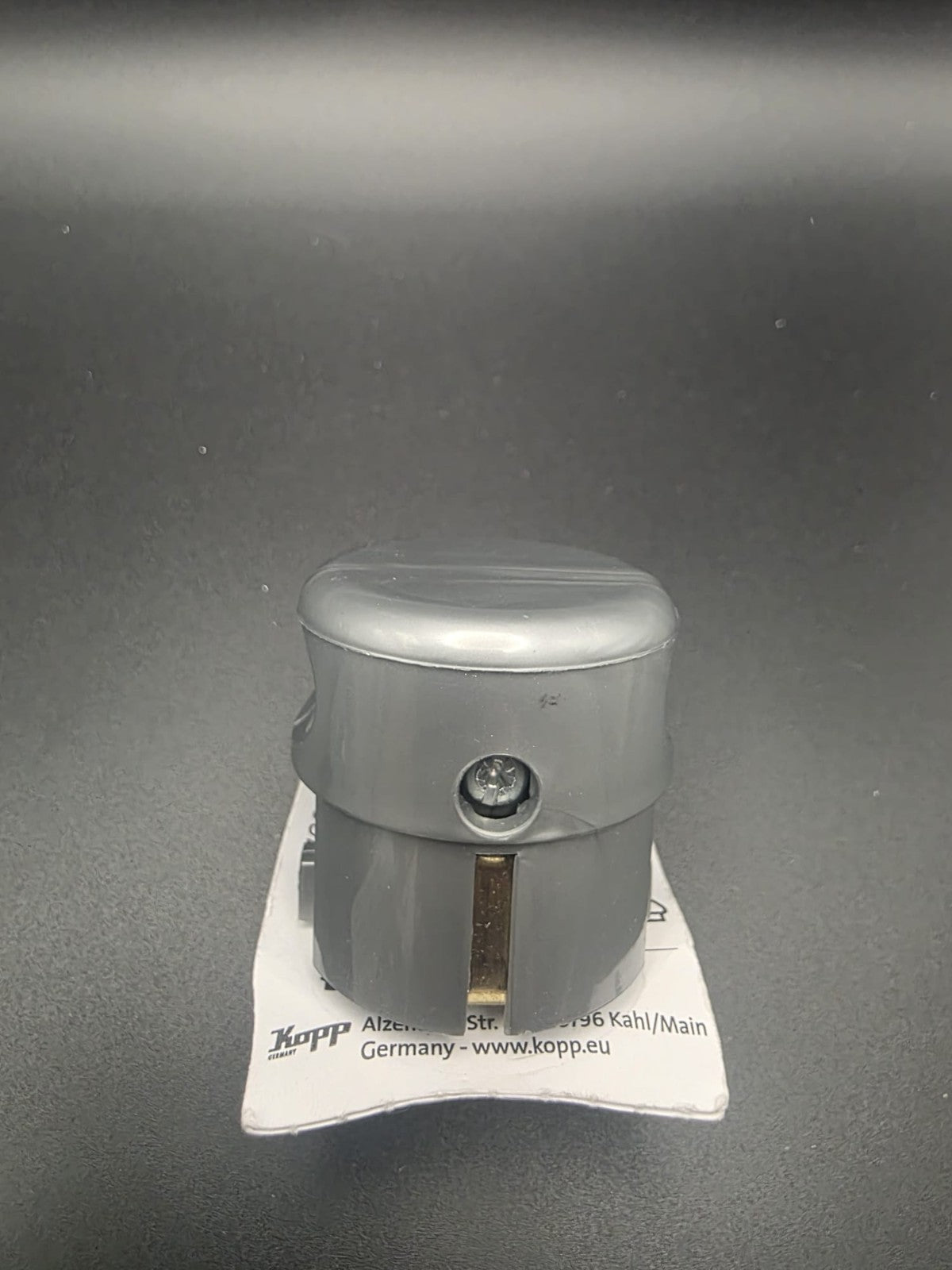 Kopp Schutzkontakt-Stecker grau 16A 250V Schuko Stecker IP20 neu